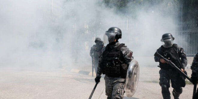 Invasão policial na Uerj abre portas ao fascismo
