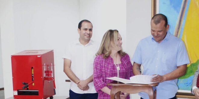 Iapen e TJAC trabalham na implantação de três fábricas de produção de chinelos nos presídios