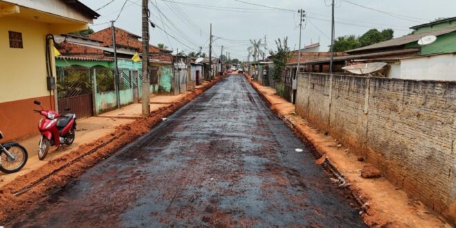 Governo investe R$ 900 mil em asfaltamento em Senador Guiomard