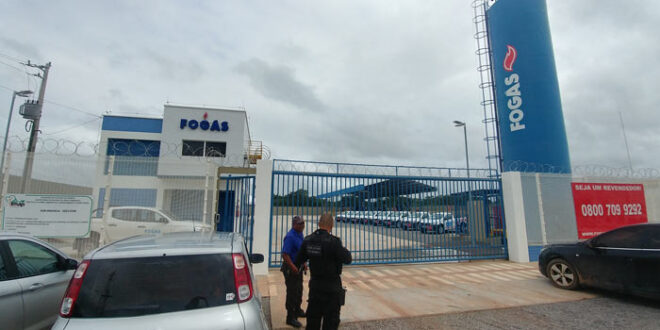Fiscais do Procon realizam visita técnica à Base de Gás Liquefeito de Petróleo em Manaus