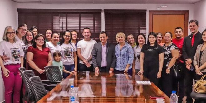 Aleac recebe mães atípicas e convocará audiência pública para garantir terapias a crianças com transtornos e síndromes