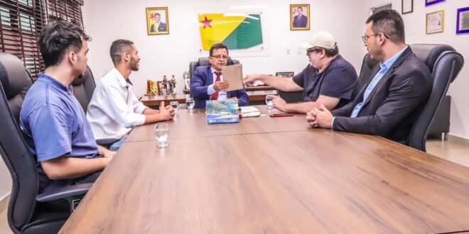 Em reunião com governo Gonzaga destaca incentivo da Aleac à inovação tecnológica e capacitação de jovens acreanos