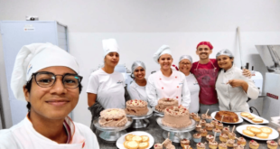 Professor da Escola de Gastronomia recebe certificado do Prêmio 1000 Melhores Padeiros do Brasil