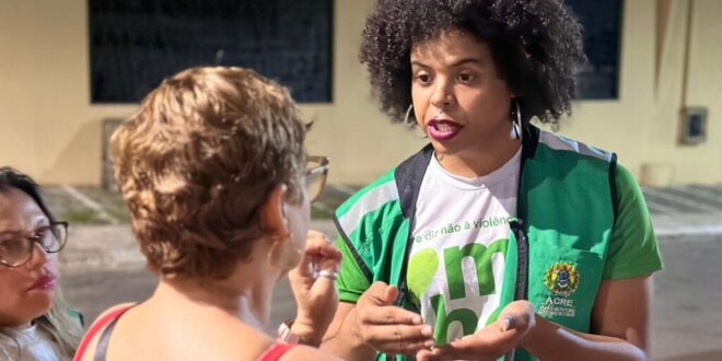 Semulher realiza ação de saúde e conscientização para mulheres travestis e transsexuais em situação de prostituição