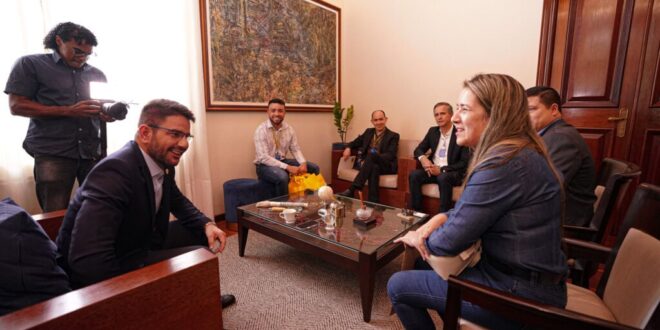 Em reunião com nova superintendente do Banco do Brasil no Acre, governador discute fortalecimento do agronegócio