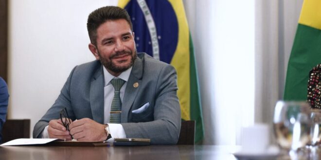Gladson se encontra hoje com autoridades dos Emirados Árabes para tentar atrair investimentos