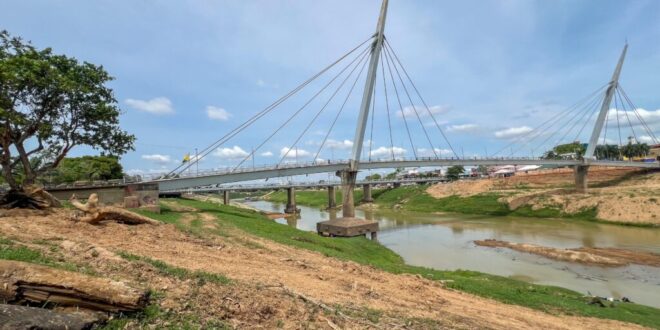 600 toneladas de entulhos e 800 pneus são retirados do Rio Acre em 9 dias