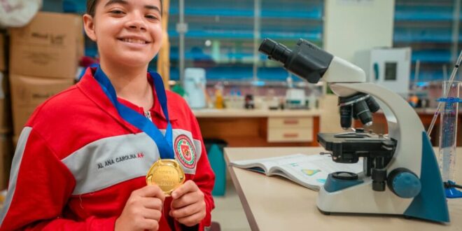 Aluna do Colégio Militar Dom Pedro II conquista medalha de ouro em projeto nacional de química