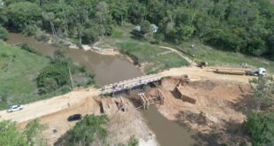 Deracre vistoria construção da Ponte do Viola