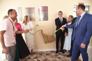 Presidente do TJAC entrega revitalização do Fórum da Comarca de Capixaba