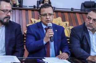 Debate com parlamentares e instituições para reabertura da estrada entre Porto Walter e Cruzeiro do Sul foi iniciativa de Gonzaga