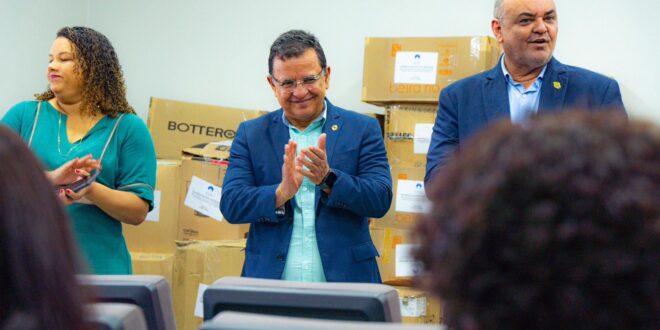 Gonzaga entrega doações para programa da Polícia Civil “Closet Solidário” que acolhe vítimas de violência doméstica e sexual