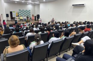Formandas dos cursos profissionalizantes do projeto Mulheres Mil recebem certificados