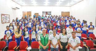 Governo realiza palestras sobre uso racional da água em escolas de Cruzeiro do Sul