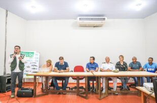 Deputado Nicolau participa de Encontro que conscientiza população sobre período de defeso na região do Juruá