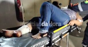 Mulher é baleada durante tentativa de assalto; seis homens armados teriam rendido a vítima