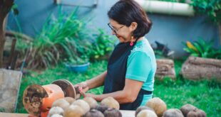 Artesã do Acre é selecionada para compor catálogo de artesanato internacional