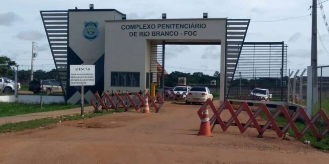 Detento foge durante trabalho no Polo Moveleiro