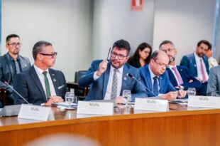 Gladson defende amplo debate sobre PEC da Segurança Púbica
