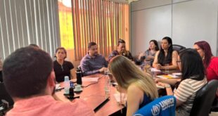 Assistência Social e Direitos Humanos discutem melhorias para migrantes e refugiados no estado