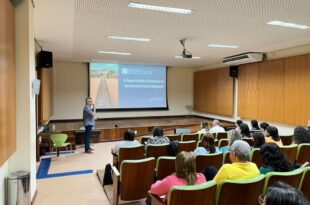 Governo do Acre promove palestra para servidores sobre desenvolvimento regional e cultura de planejamento