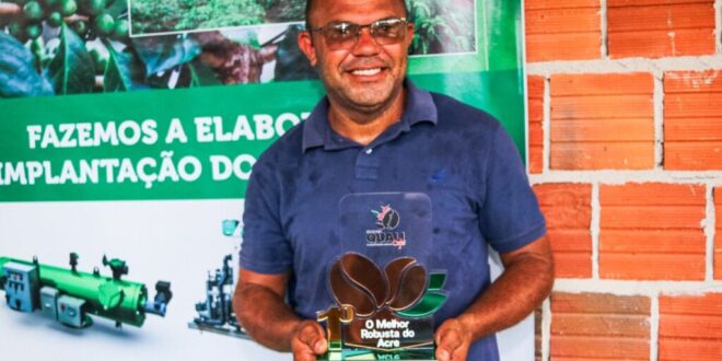 Vencedor do Concurso Qualicafé recebe a premiação