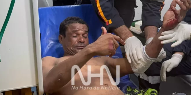 Agredido a golpes de faca, tijolo e ripa