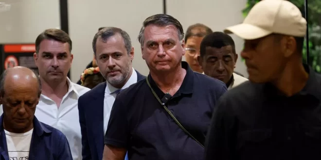 PF aponta envolvimento direto de Bolsonaro em tentativa de golpe e "pleno conhecimento" de plano para matar Lula