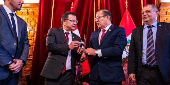 Presidente da ALEAC e secretários do governo discutem com presidente do Congresso peruano avanços na integração comercial entre Acre e Peru