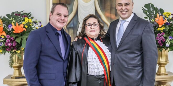 Mesa Diretora da Aleac parabeniza Lois Carlos Arruda pela posse como desembargador do TJAC