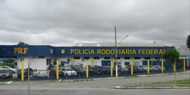 Polícia Rodoviária Federal prende no RS casal com R$ 1 milhão roubado do Banco do Brasil