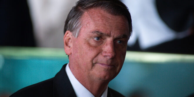 Bolsonaro liderou, e Braga Netto foi principal arquiteto do golpe, diz PF