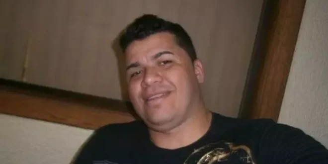 Homem que matou ex-esposa na frente da filha do casal, se entrega