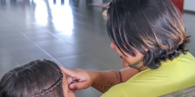 Projeto Abraçando Filhos promove momento em família para detentas