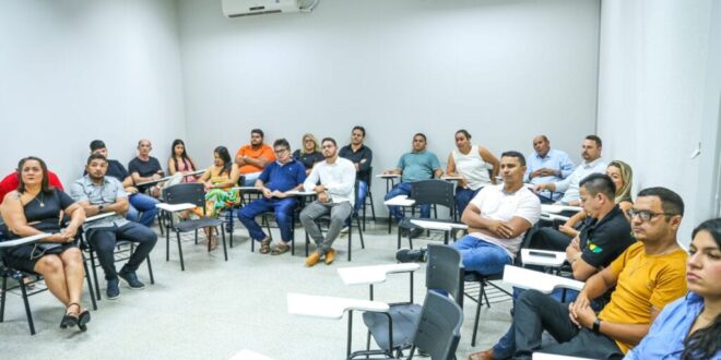 Governo e Federação das Indústrias promovem oficinas com empresários do Juruá