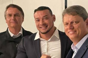 Provando do próprio veneno: deputado anticâmeras corporais apanha da PM e chora