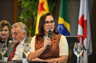 Mailza Assis participa de evento sobre saneamento básico na Amazônia