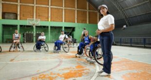 Vice-governadora prestigia treino de time de basquete em cadeira de rodas que irá representar o Acre no RJ