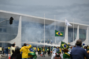 71 acusados por atos golpistas aceitam acordos e fazem cursos sobre democracia