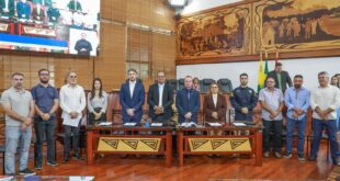 Longo promove audiência para debater problemas do setor de transportes e contribuições do Porto de Chacay para o Acre