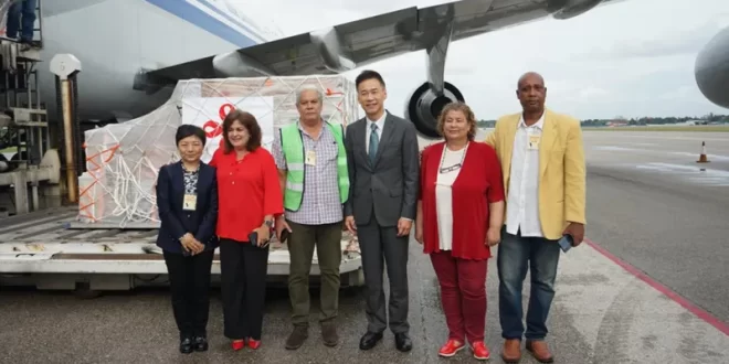 China doa quase 70 toneladas de equipamentos a Cuba para restauração de sistema elétrico
