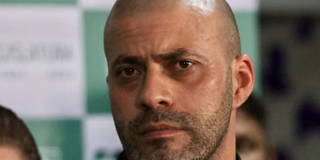 Daniel Silveira volta para a prisão quatro dias após ganhar liberdade condicional