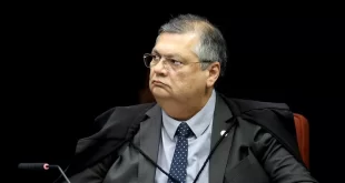 Dino suspende pagamento de R$ 4,2 bi em emendas parlamentares e determina investigação pela PF