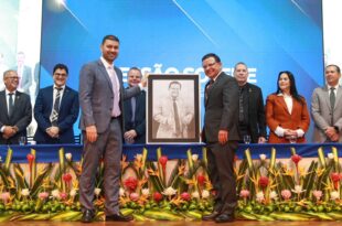 Inédito: Nicolau faz homenagem surpresa a Luiz Gonzaga no encerramento do ano legislativo