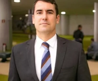 Olavista e antivacina: juiz que suspendeu norma do Conanda sobre aborto propôs revisão da Constituição por 'exagero de direitos'