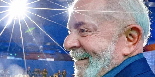 Lula passa por cirurgia após médicos constatarem hemorragia cerebral