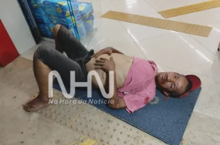 Monitorado entra em ônibus pedindo carona, ameaça motorista e acaba agredido por passageiros