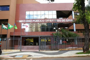 PMs de Goiás mataram quatro amigos e sumiram com adolescente, diz MP