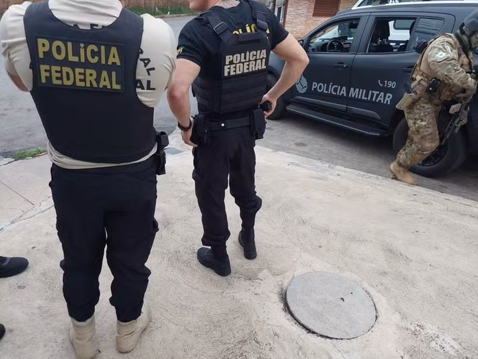 Mafiosos bilionários do tráfico internacional de drogas torturam mula do tráfico
