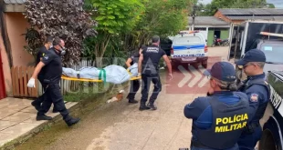 Jovem é encontrado com pernas quebradas e orelha cortada